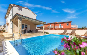 Gorgeous Home In Betiga
